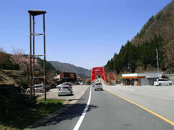 富山方面へ向かう国道４７１号線